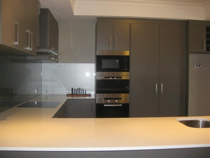 15 Pexton Drive, South Guildford WA 6055