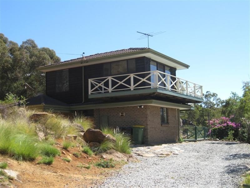 2 Sunset Hill Road, Swan View WA 6056