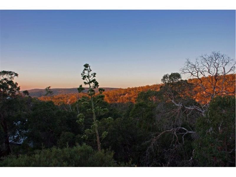 2 Sunset Hill Road, Swan View WA 6056