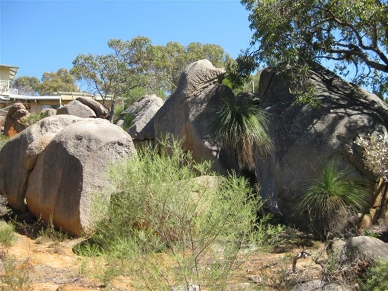 2 Sunset Hill Road, Swan View WA 6056