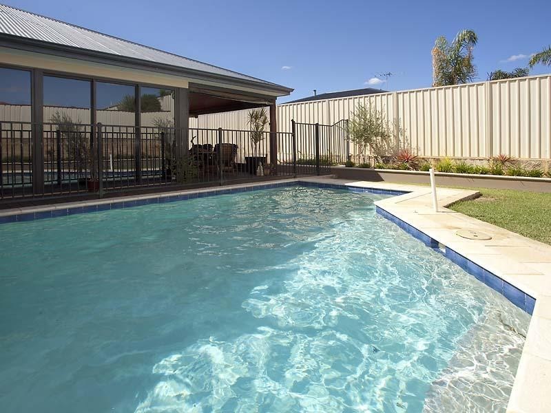 80 Huntsman Terrace, Jane Brook WA 6056