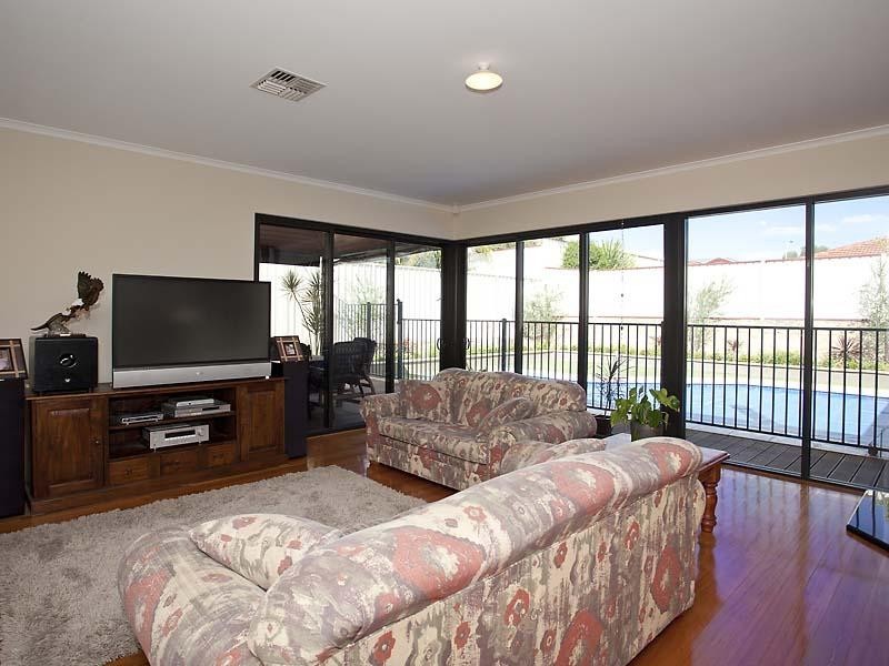 80 Huntsman Terrace, Jane Brook WA 6056