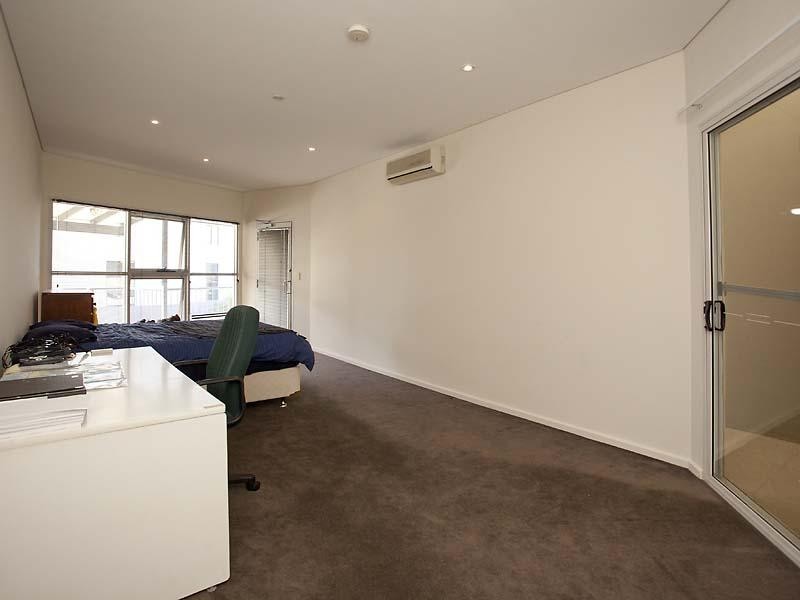 2, 420 Roberts Road, Subiaco WA 6008