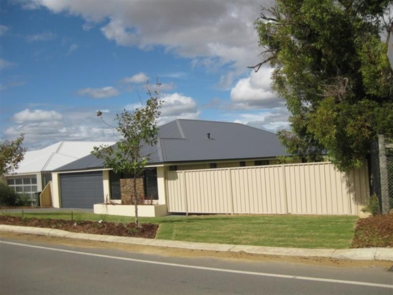 145 West Parade, South Guildford WA 6055