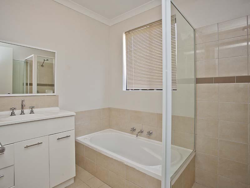 Unit 17, 132 Clayton Street, Bellevue WA 6056