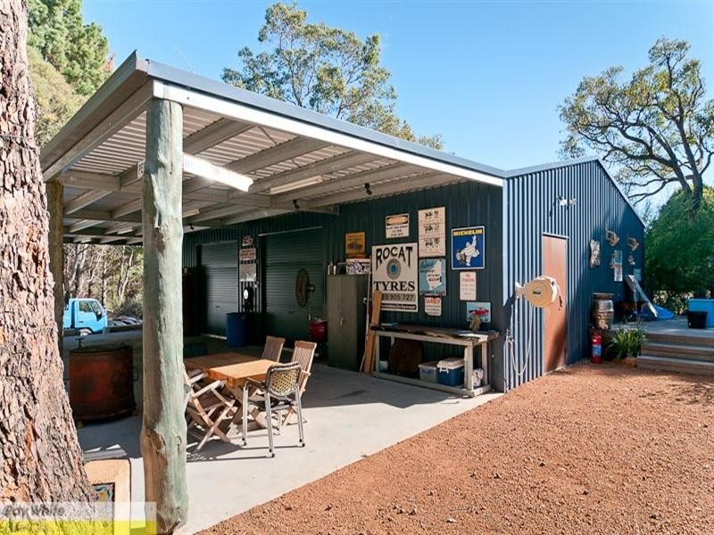 1415 Coppin Road, Mundaring WA 6073