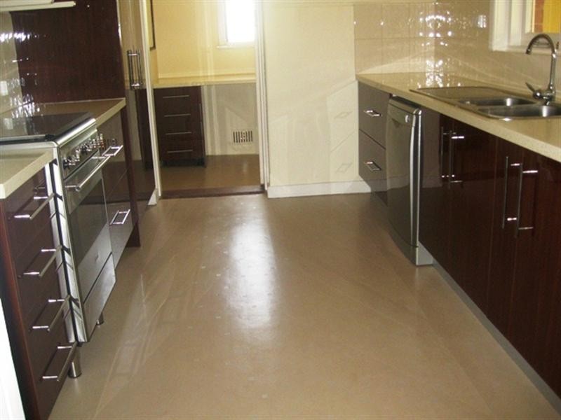 1/16 Coongan Avenue, Greenmount WA 6056