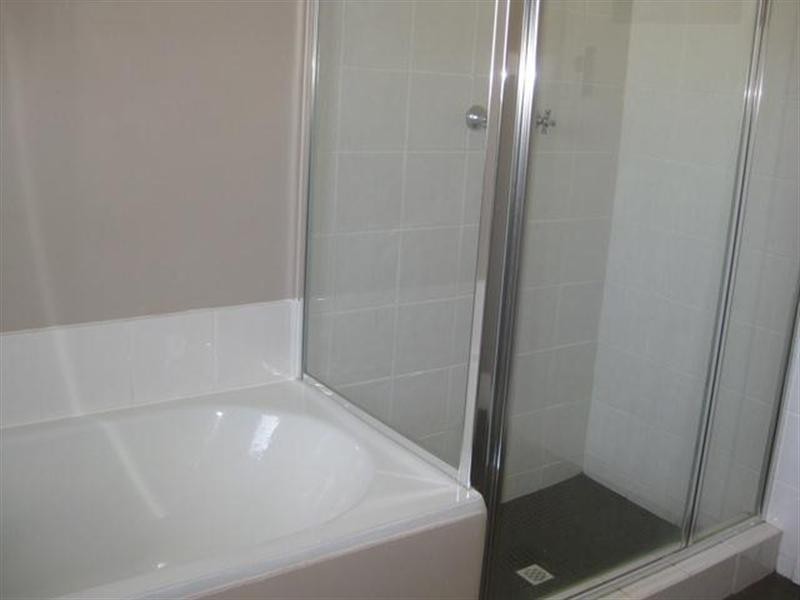 1/16 Coongan Avenue, Greenmount WA 6056