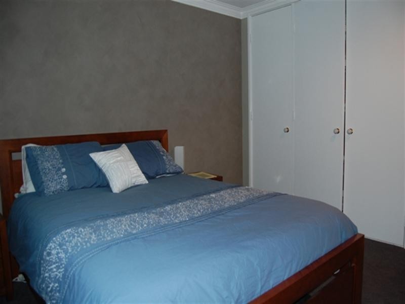 2/30 Montreal Road, Woodbridge WA 6056