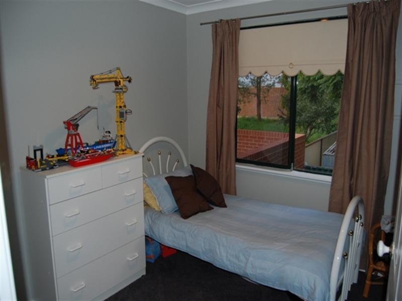 2/30 Montreal Road, Woodbridge WA 6056