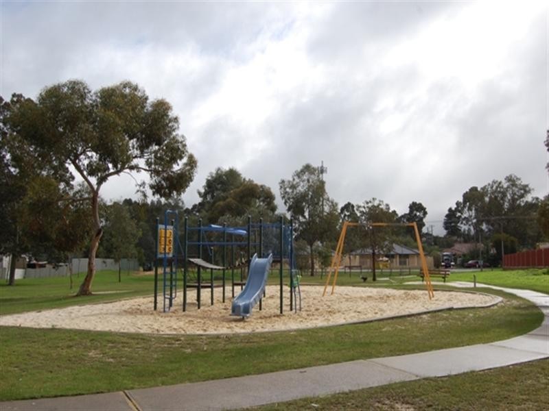 2/30 Montreal Road, Woodbridge WA 6056