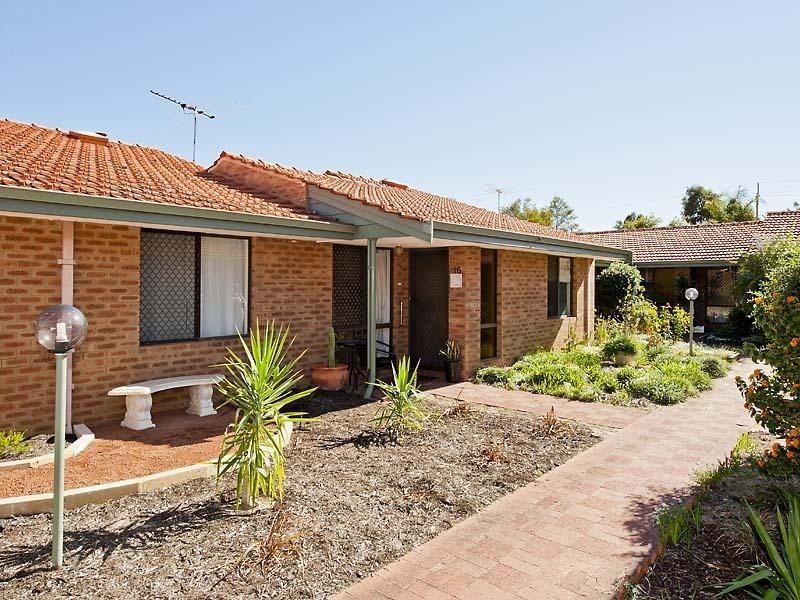 Unit 16, 70 Marlboro Road, Swan View WA 6056