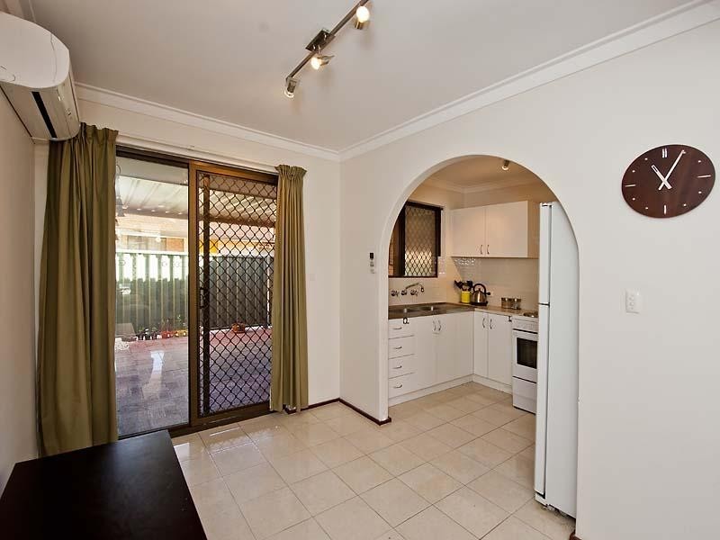 Unit 16, 70 Marlboro Road, Swan View WA 6056