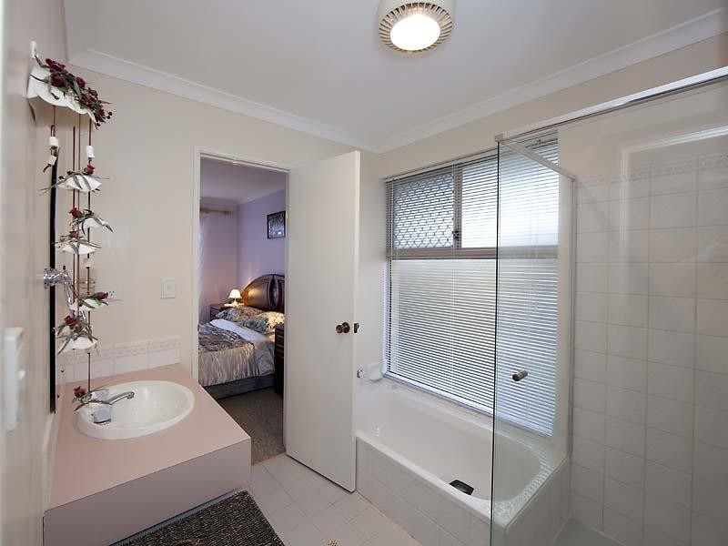 32 Edwards Entrance, Stratton WA 6056