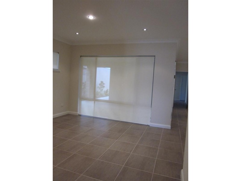 6 Parkfarm Drive, South Guildford WA 6055