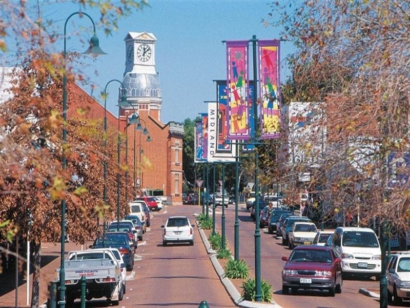 68 Railway Parade, Midland WA 6056