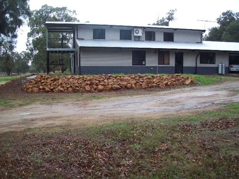 32 Grassy View, Gidgegannup WA 6083
