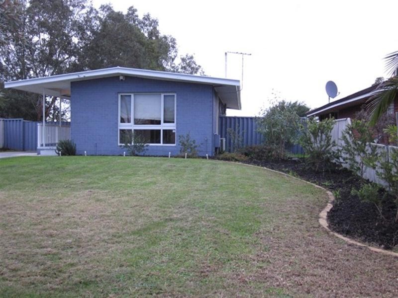 77 Beaconsfield Avenue, Midvale WA 6056