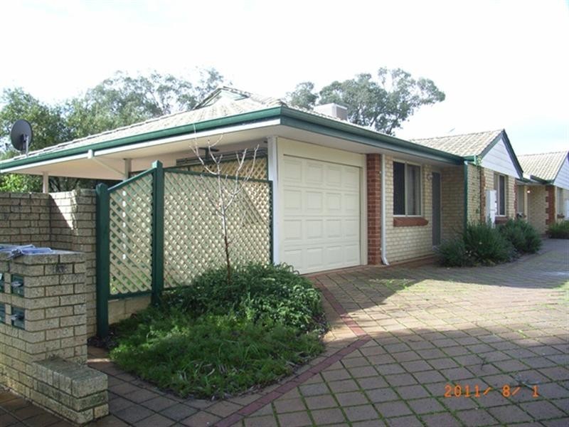 1/33 Holmesdale Road, Woodbridge WA 6056