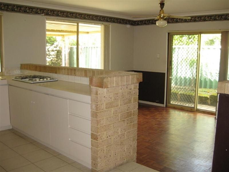 16 Yeates Lane, Stratton WA 6056