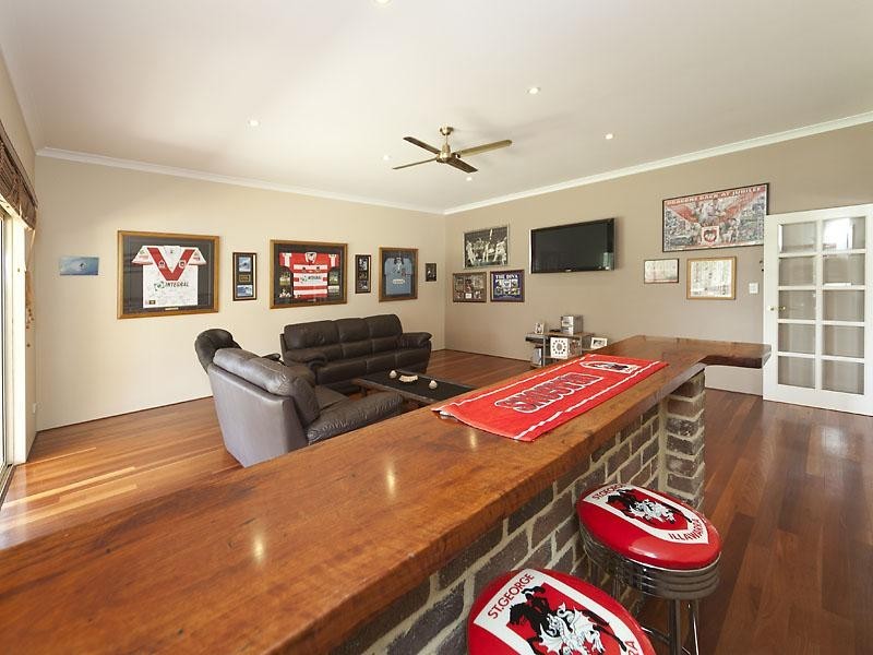 247 Ballymore Place, Gidgegannup WA 6083