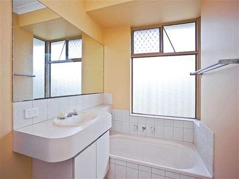 18 Mockeridge Circuit, Middle Swan WA 6056