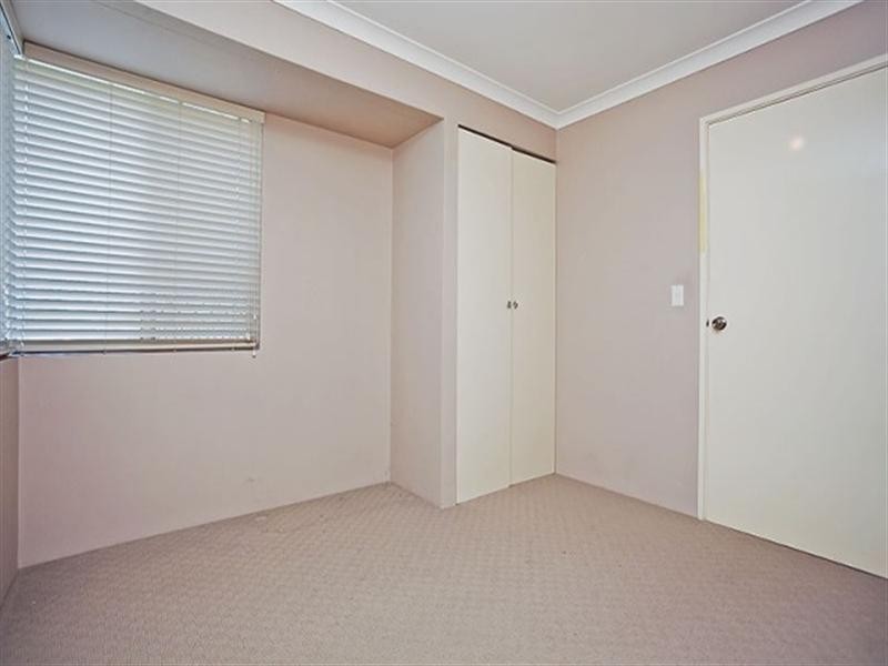 18 Mockeridge Circuit, Middle Swan WA 6056