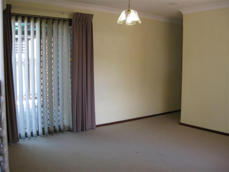 1/64 Railway Parade, Midland WA 6056