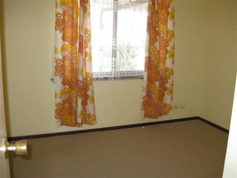 1/64 Railway Parade, Midland WA 6056