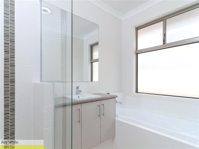 32 Vellum Loop, Aveley WA 6069