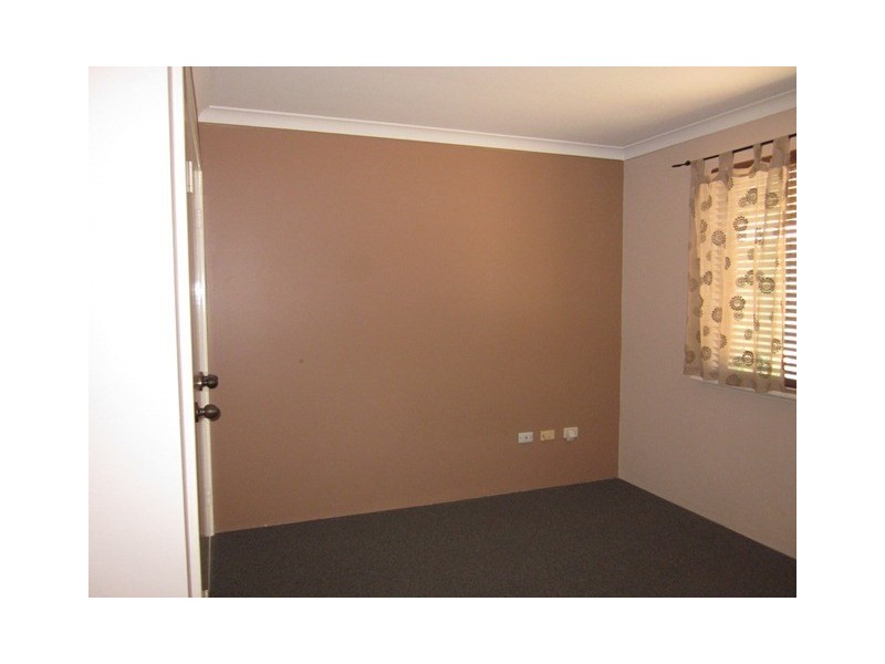4/33 Holmesdale Road, Woodbridge WA 6056