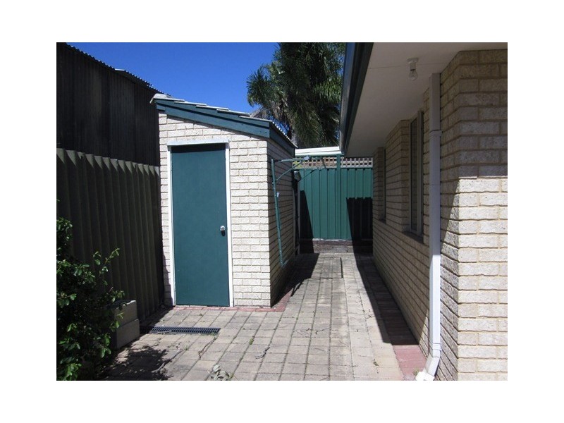 4/33 Holmesdale Road, Woodbridge WA 6056