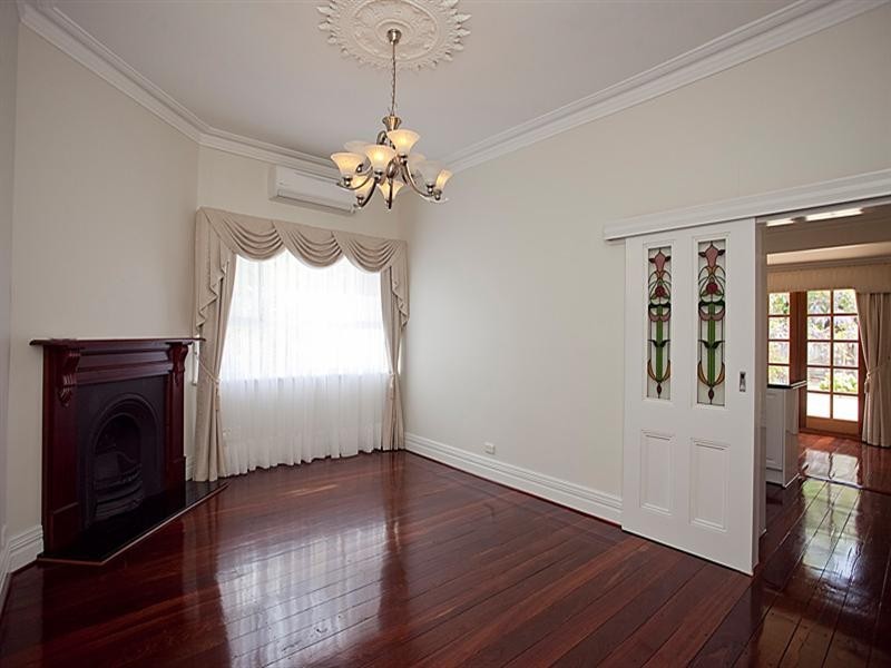 11 Scott Street, Guildford WA 6055