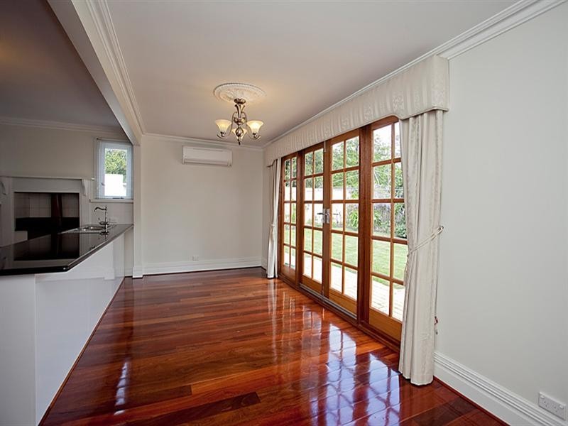 11 Scott Street, Guildford WA 6055