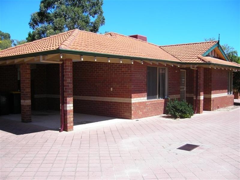 2/49 Mathoura Street, Midland WA 6056