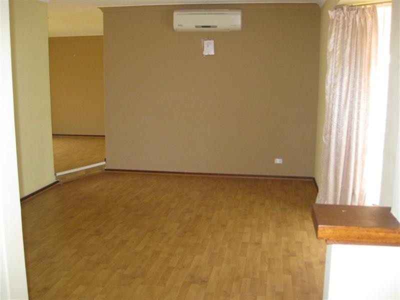 23 Bernley Drive, Viveash WA 6056