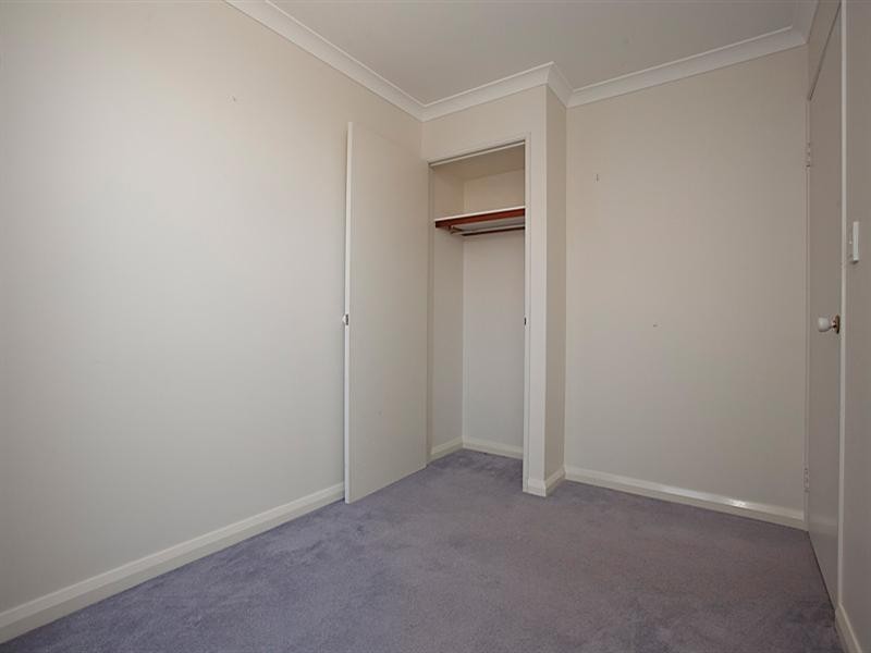 16 Tuscany Place, Caversham WA 6055