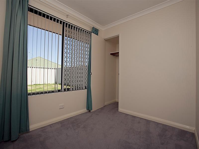 16 Tuscany Place, Caversham WA 6055
