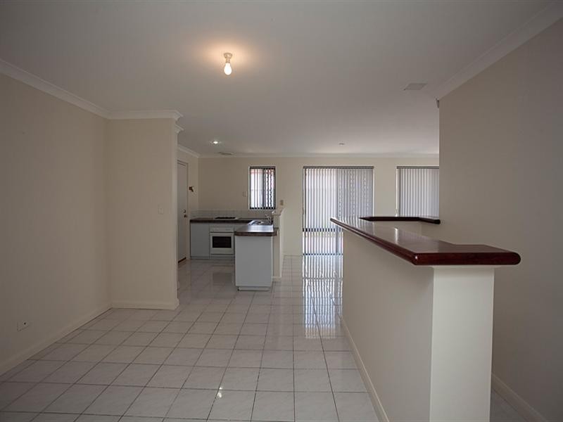 16 Tuscany Place, Caversham WA 6055