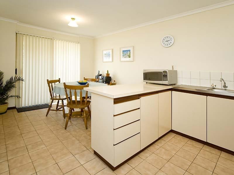 7a Hyde Street, Midland WA 6056