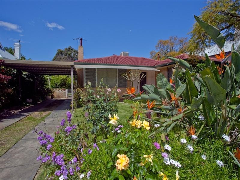 7 Water Street, Guildford WA 6055