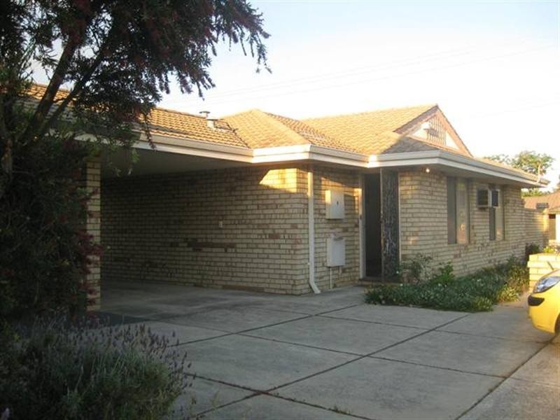 4/11 Hyde Street, Midland WA 6056