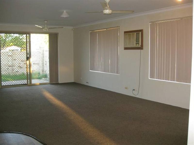 4/11 Hyde Street, Midland WA 6056