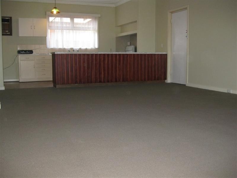 14 Stirling Close, Swan View WA 6056