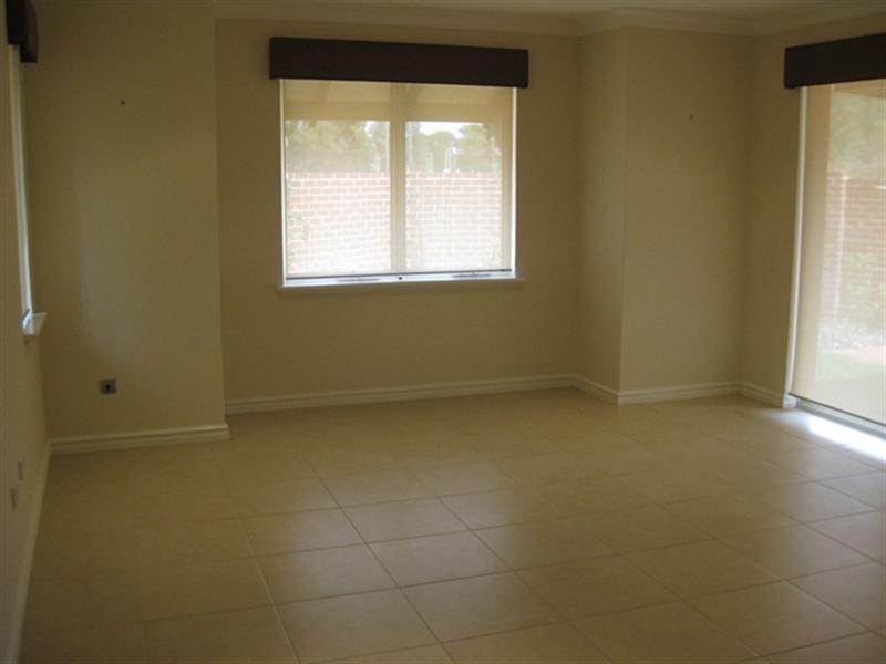 Unit 1/2 Hebe Lane, Woodbridge WA 6056