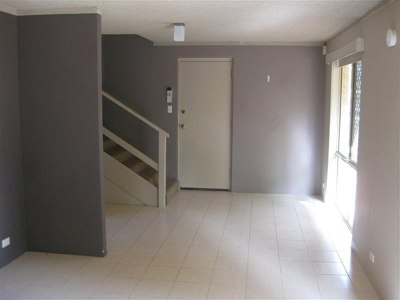 1/6 Mills Avenue, Bayswater WA 6053