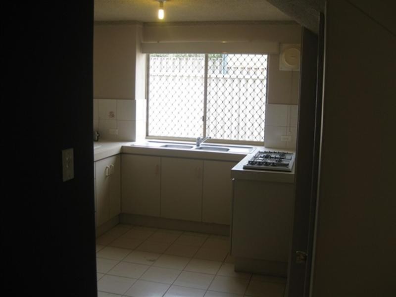 1/6 Mills Avenue, Bayswater WA 6053