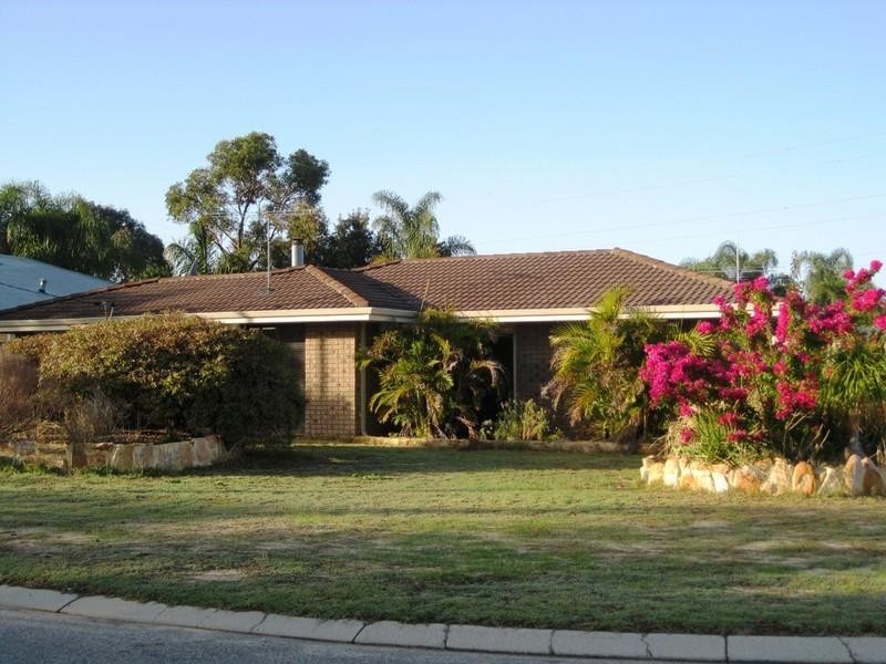 12 Bluegum Place, Midvale WA 6056