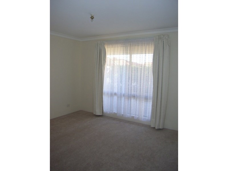 4/11 Elvire Street, Viveash WA 6056