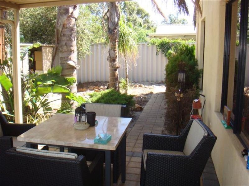 39 Kangaroo Entrance, Stratton WA 6056